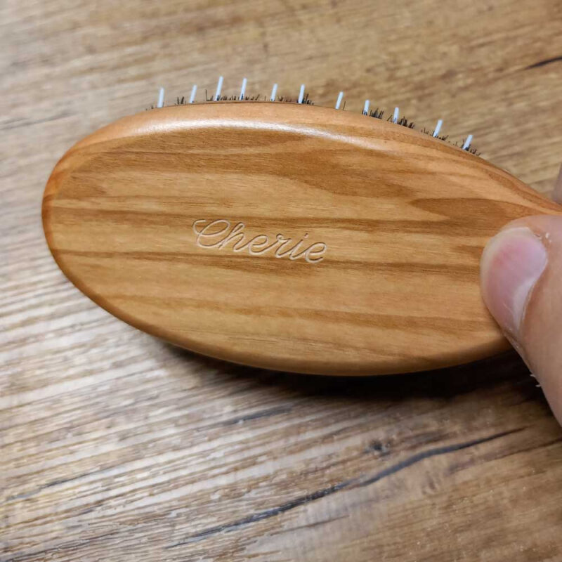 Spazzola per capelli in legno grande - immagine 4